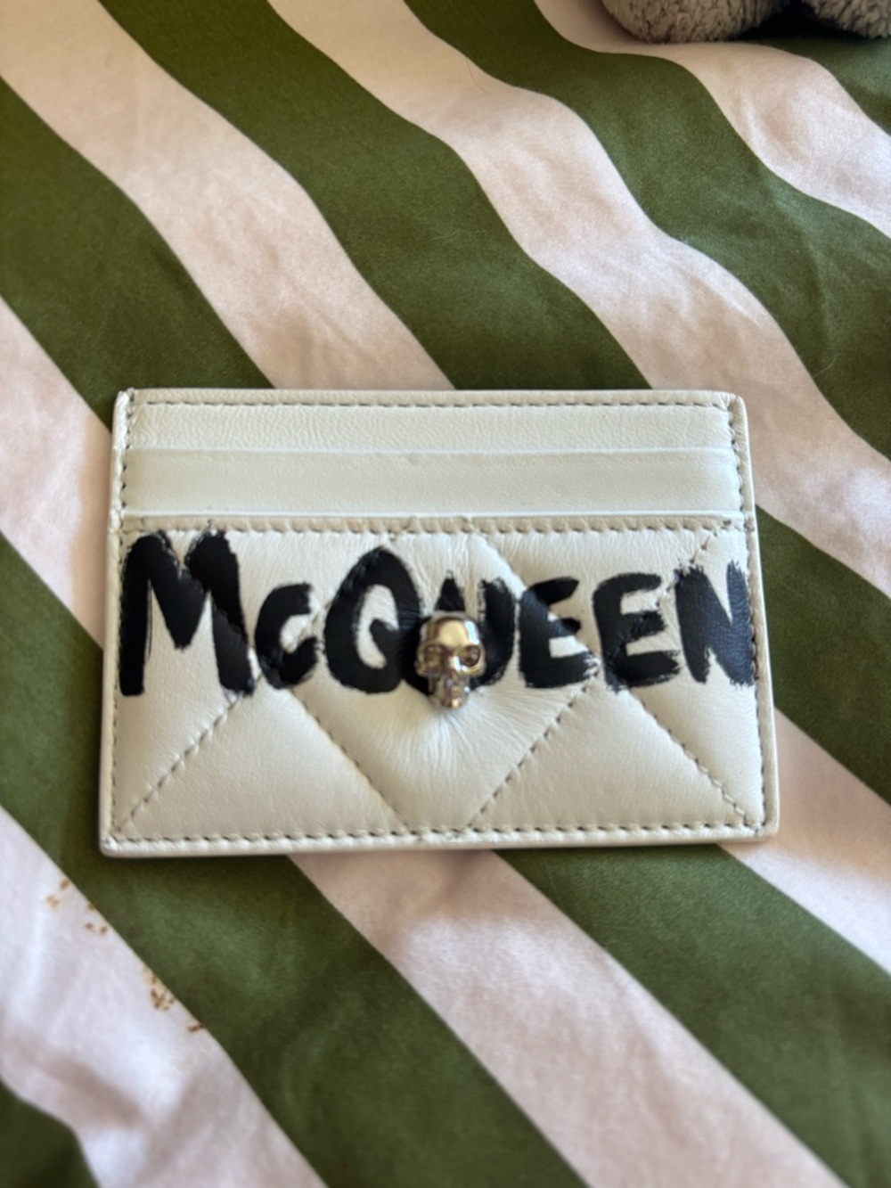 Alexander McQueen White Quilted Leather Card Holder with Skull Detail